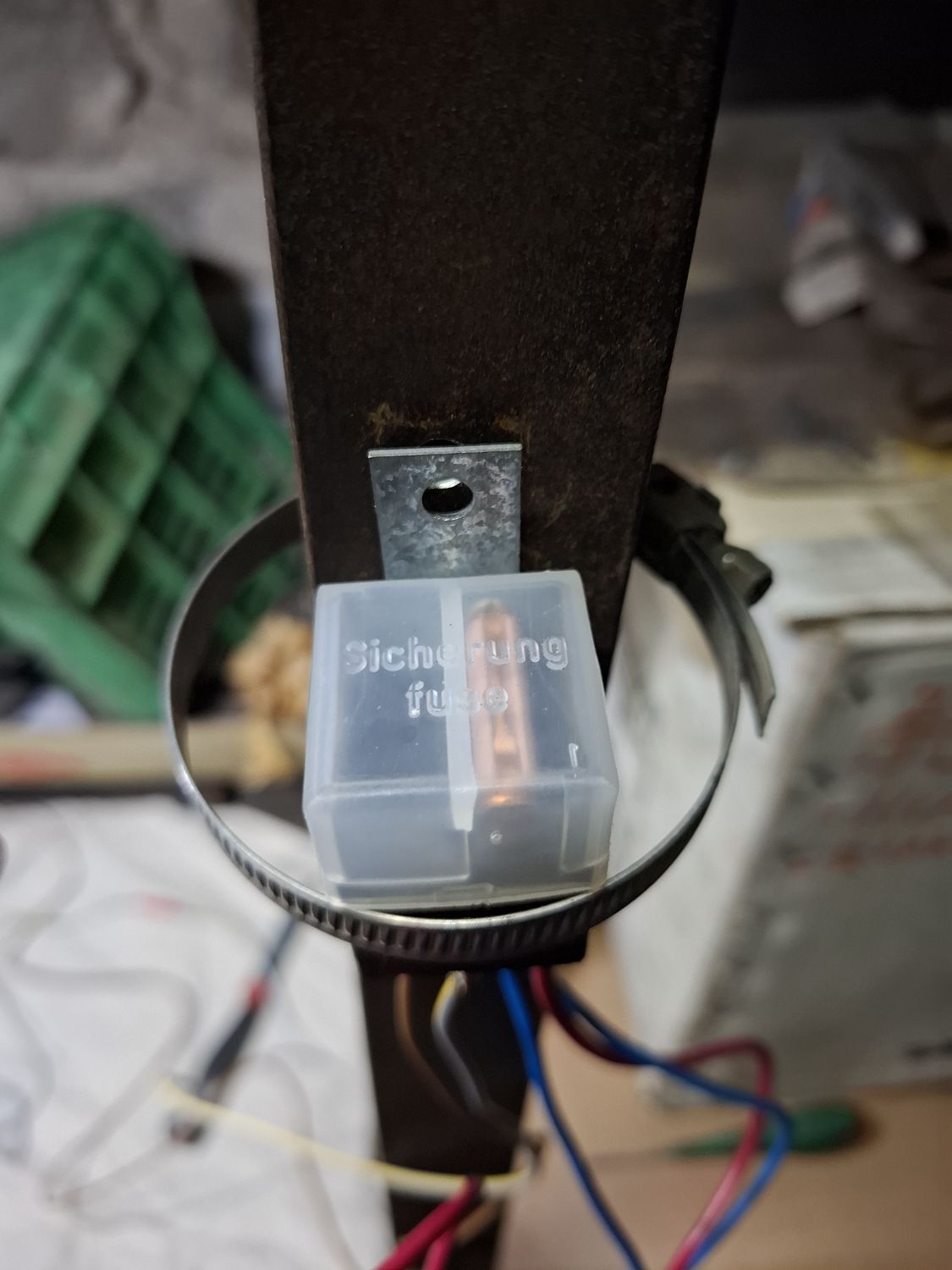 Relay and fuse holder, 22 December