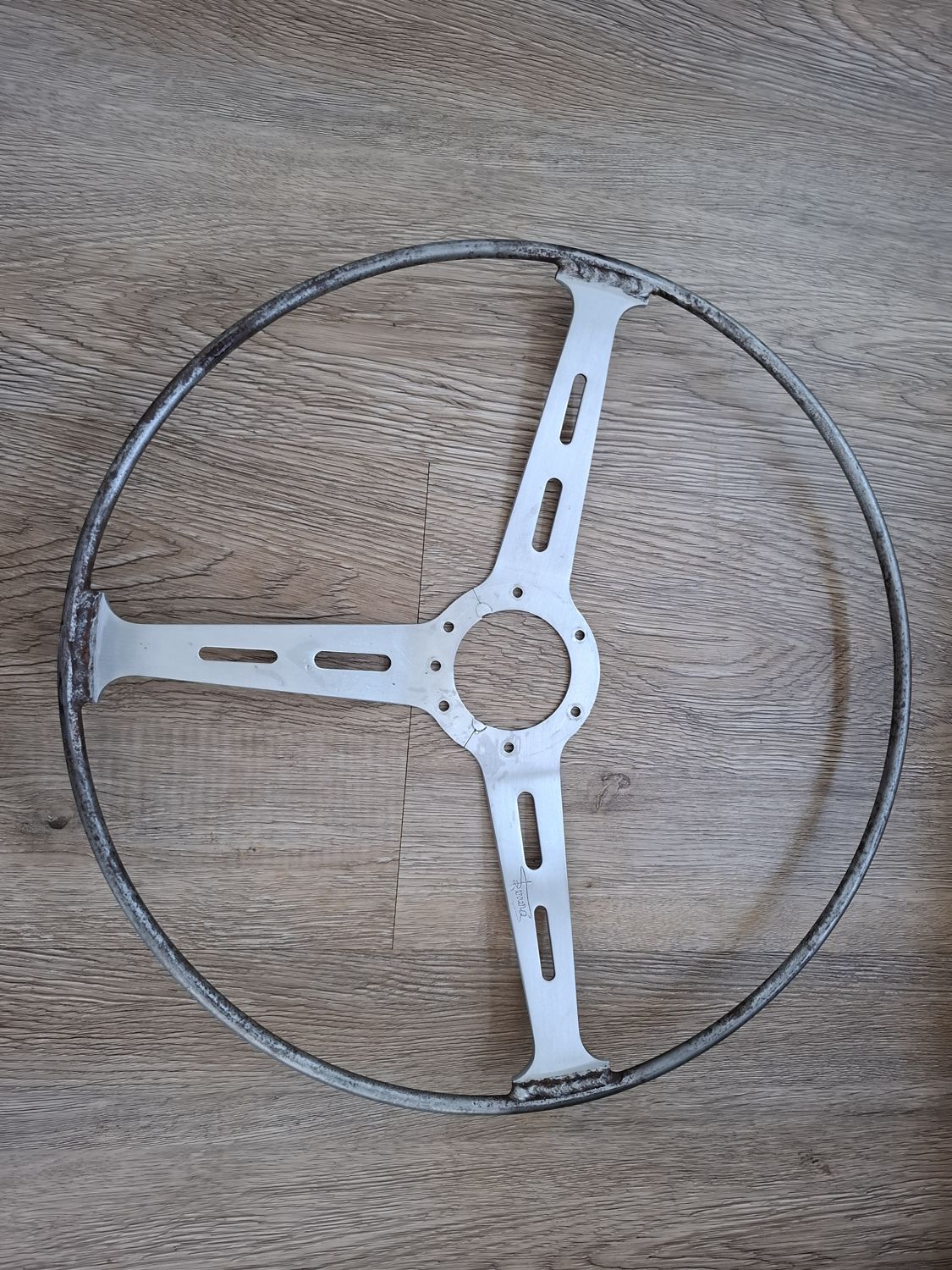 The bare spoke frame with its metal hoop