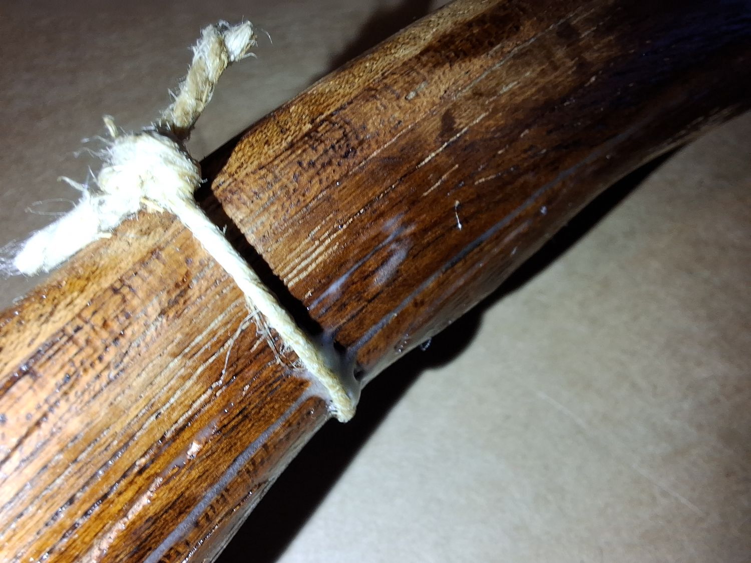 Close-up of a twine clamp
