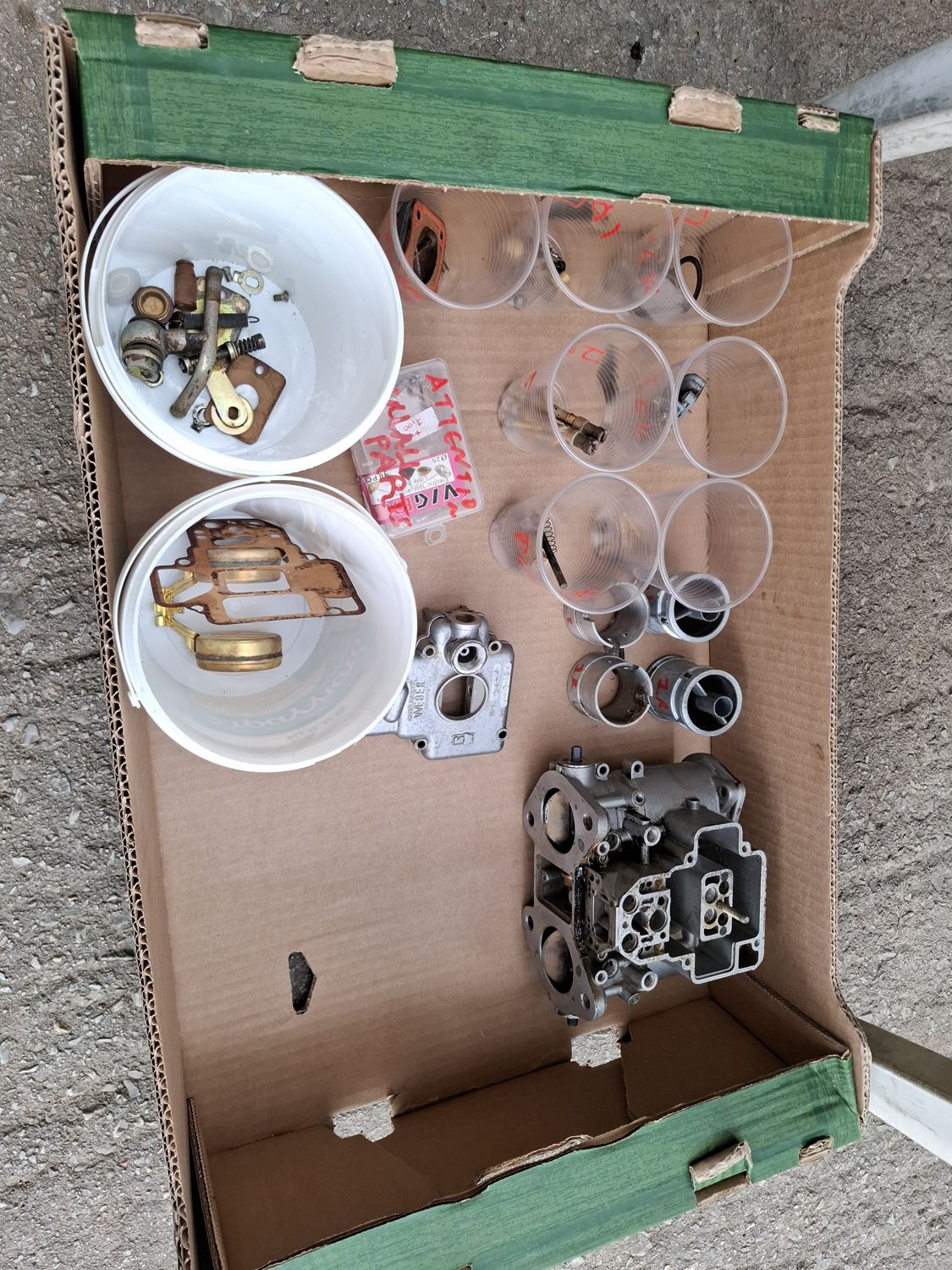Jets and small parts sorted in cups