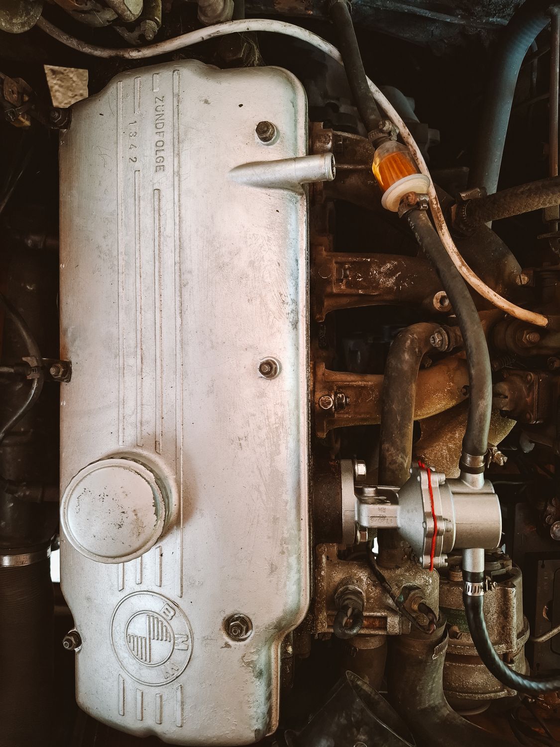 The new Pierburg pump on the engine